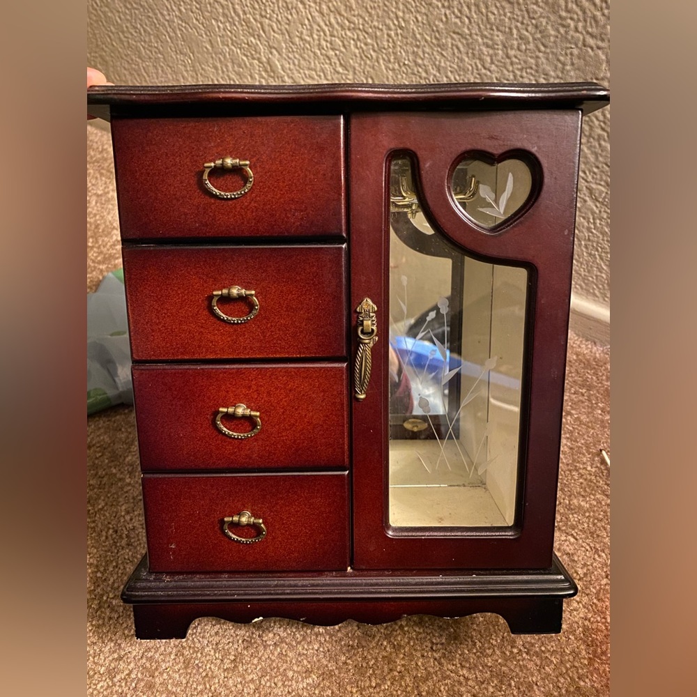 VINTAGE DARK WALNUT WOODEN JEWELRY BOX